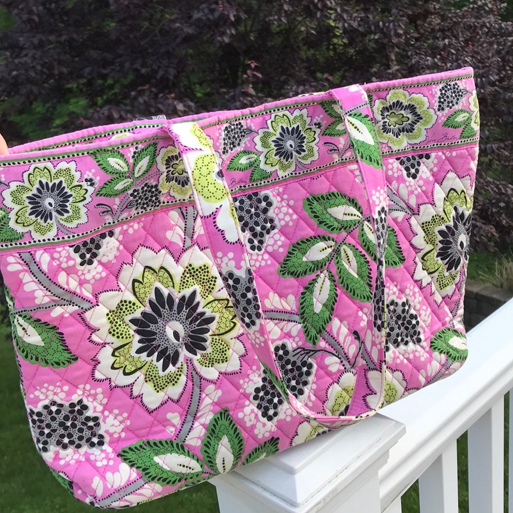 Vera Bradley tote bag